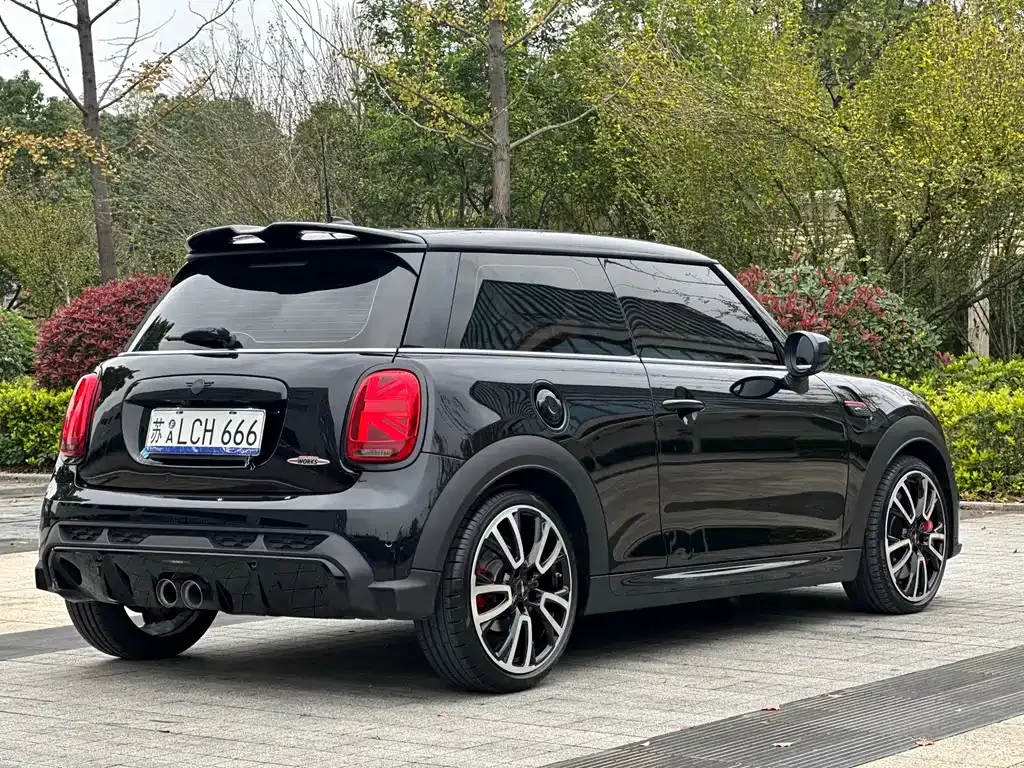MINI JCW (John Cooper Works) — фото 6