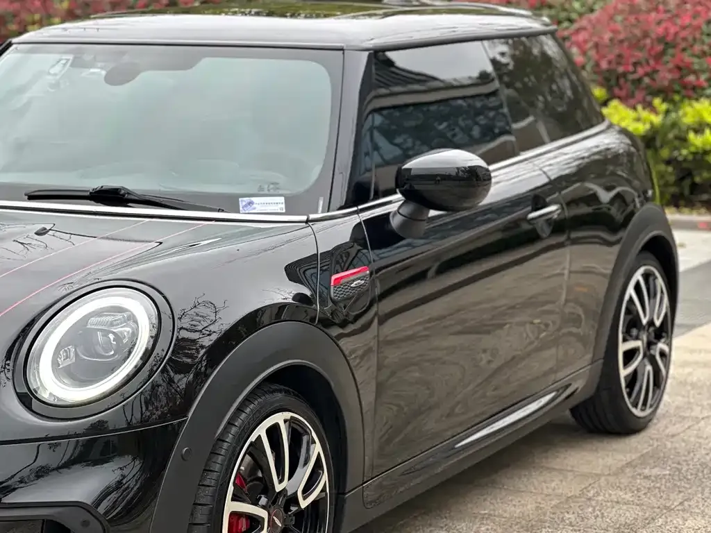 MINI JCW (John Cooper Works) — фото 7