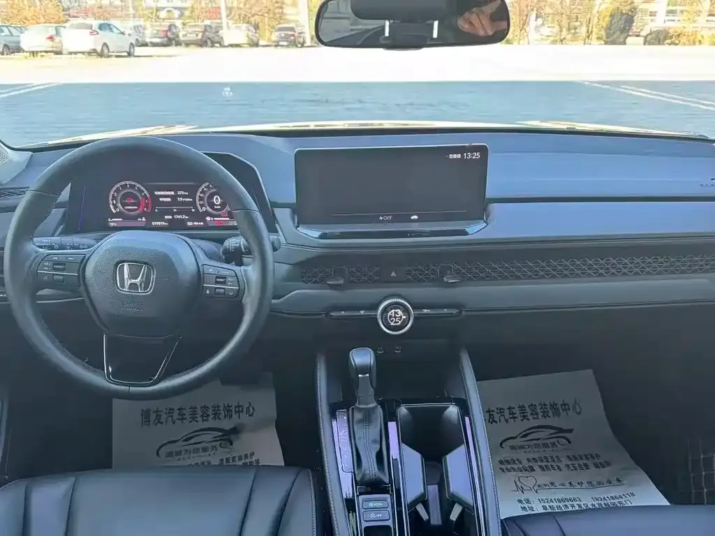 Honda Accord — фото 6