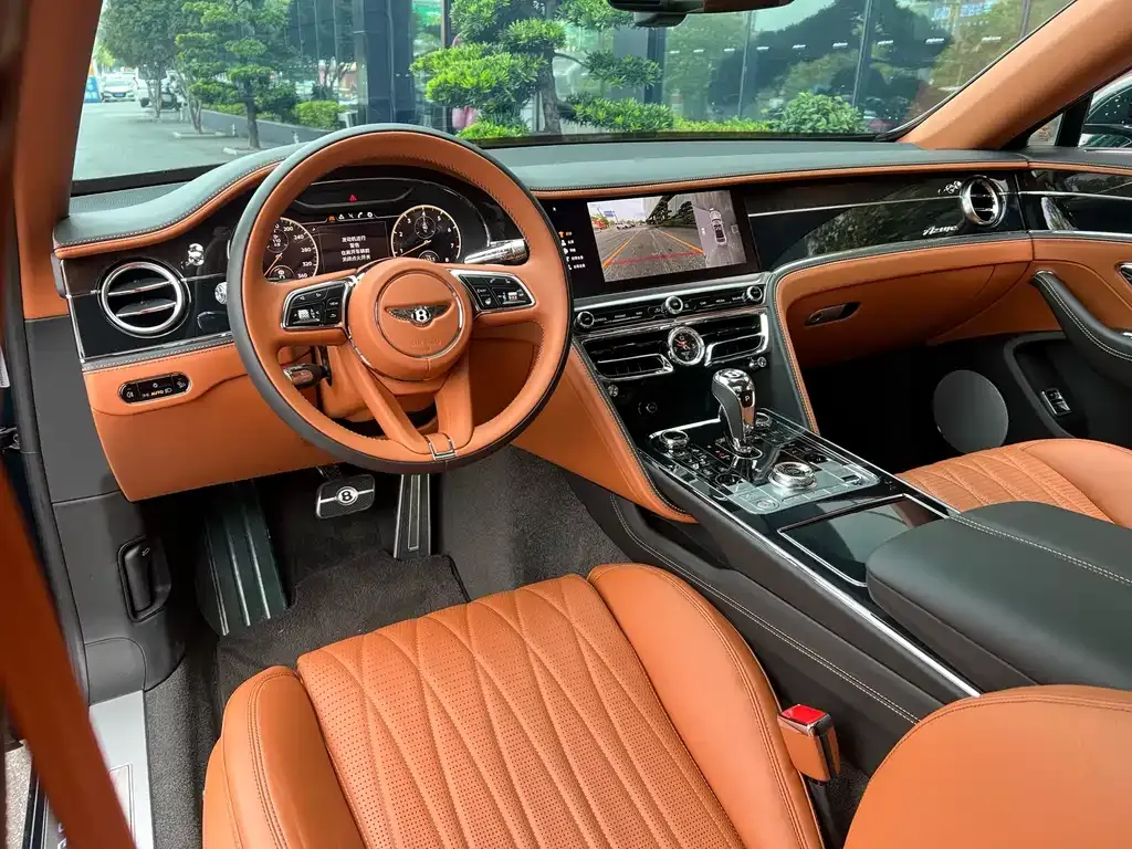 Bentley Flying Spur — фото 6