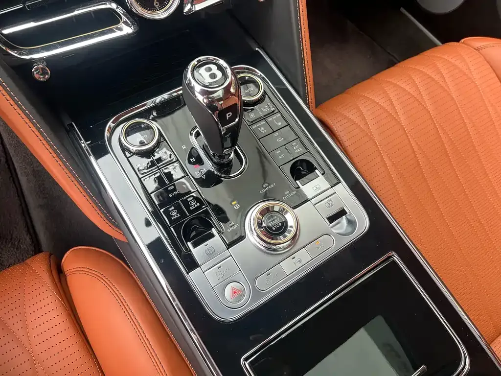 Bentley Flying Spur — фото 7