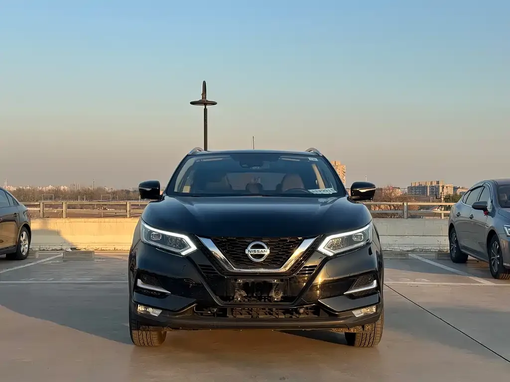 Nissan Qashqai — фото 2