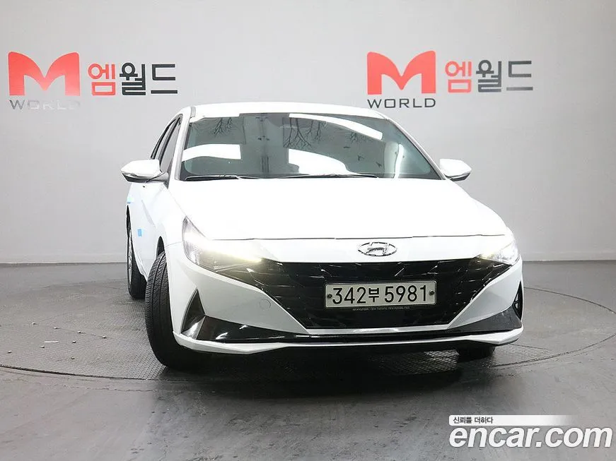 Hyundai AVANTE — фото 2