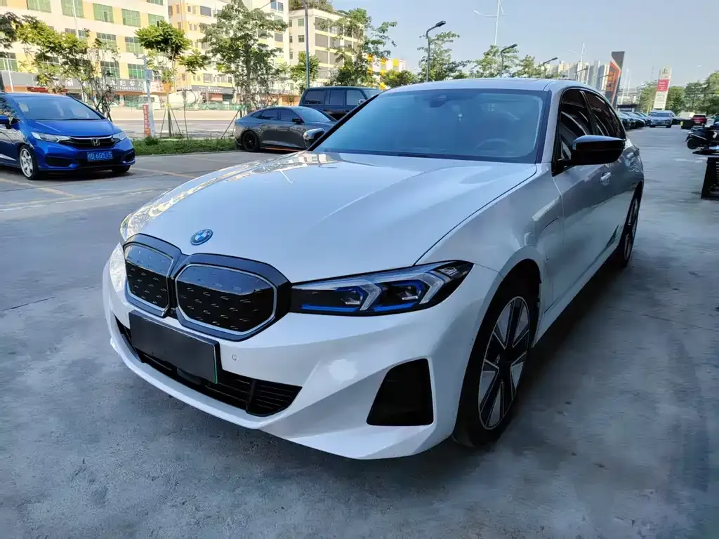 BMW i3 — фото 1