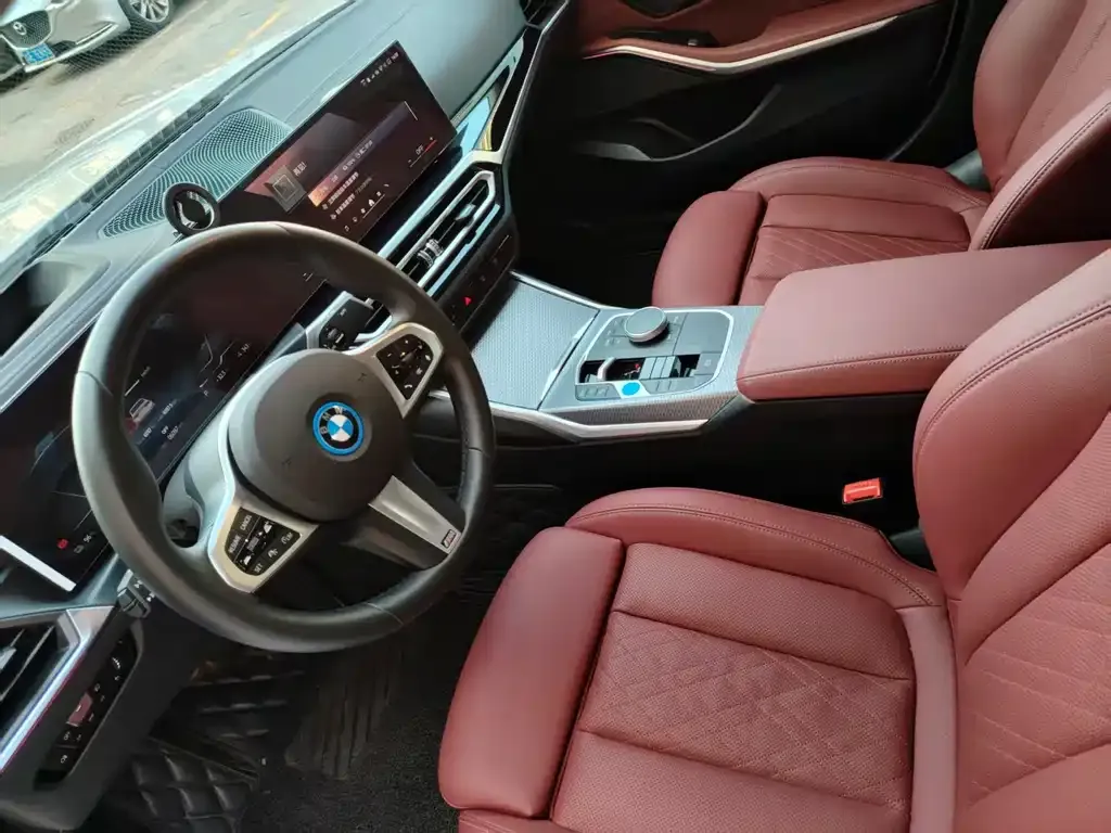 BMW i3 — фото 7