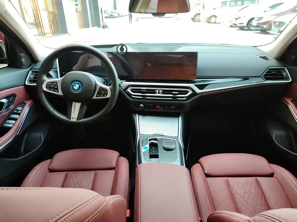 BMW i3 — фото 8