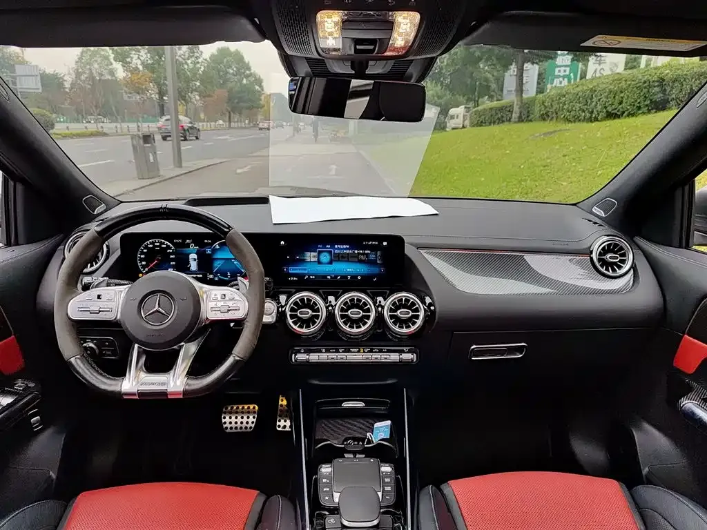 Mercedes-Benz GLA AMG — фото 10