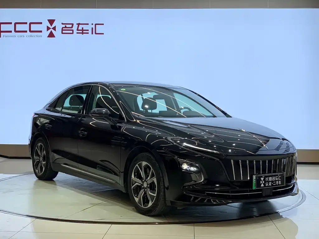 Hongqi E-QM5 — фото 3