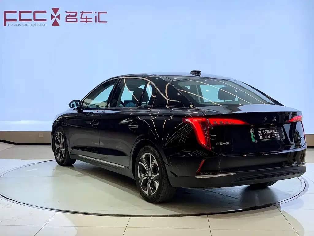 Hongqi E-QM5 — фото 7
