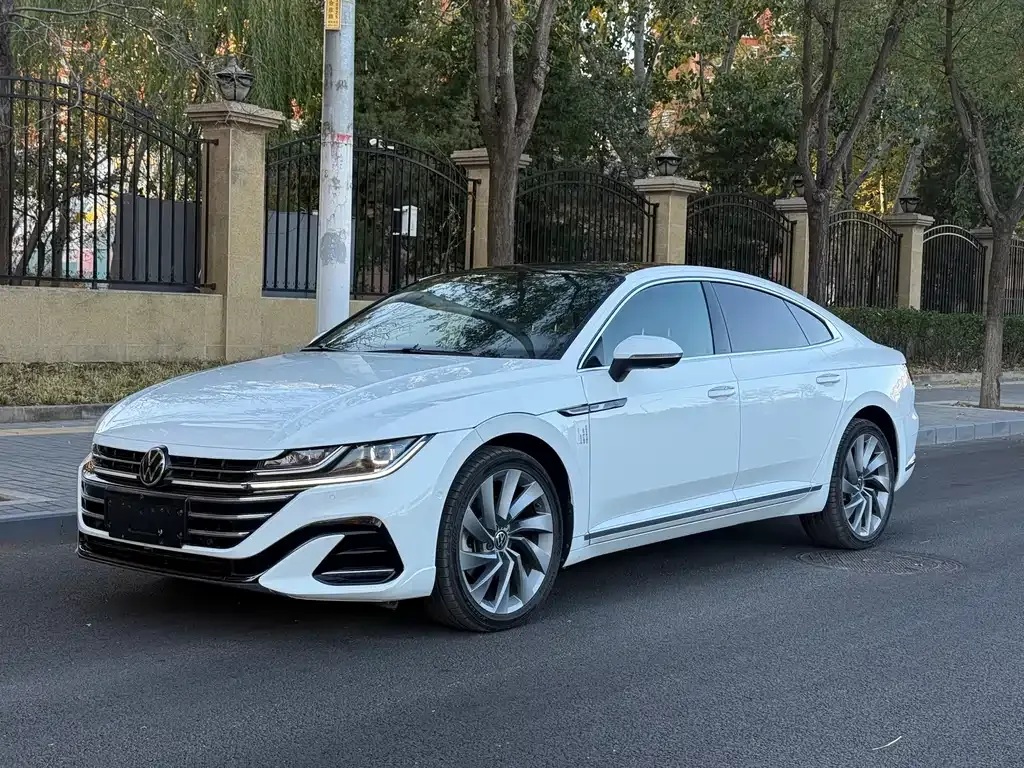 Volkswagen CC — фото 1