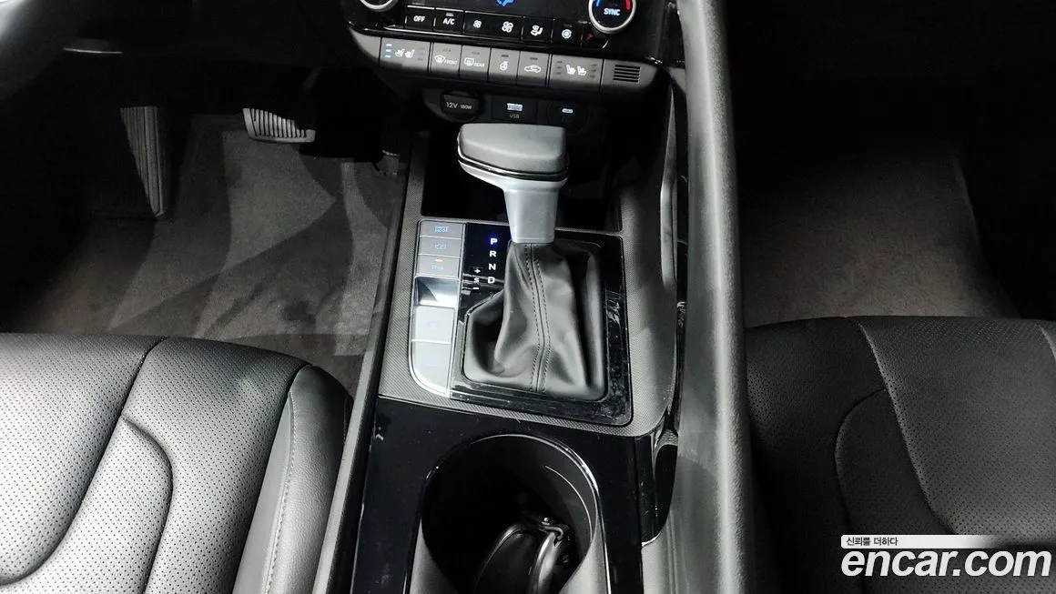 Hyundai AVANTE — фото 9