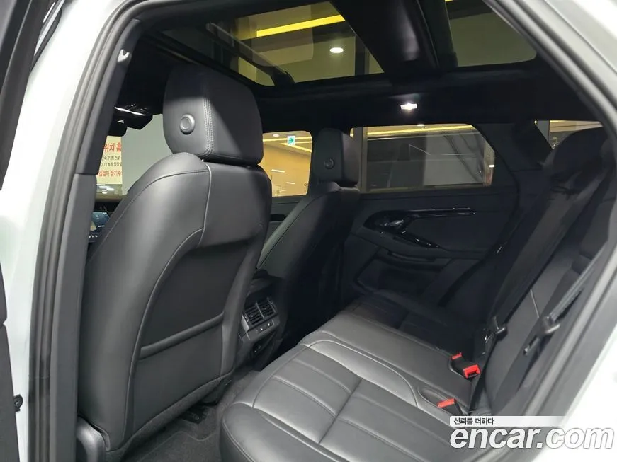 Land Rover Range Rover Evoque — фото 8