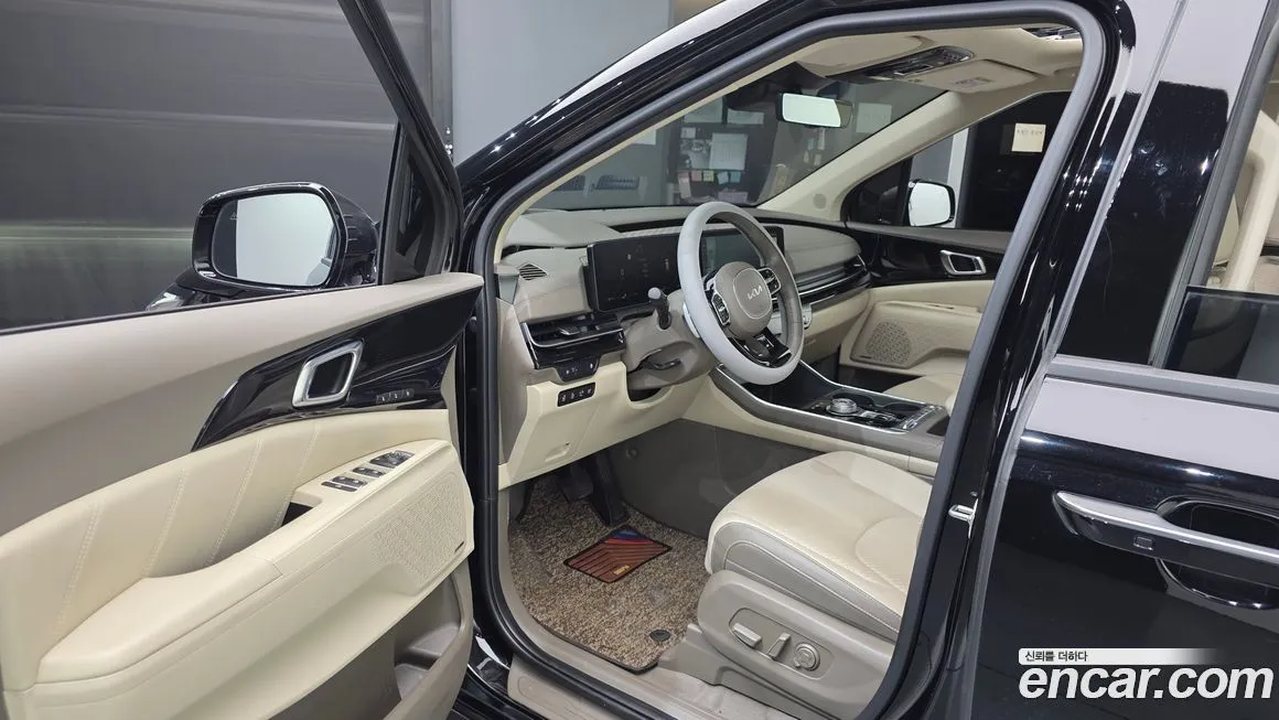 Kia Carnival — фото 10
