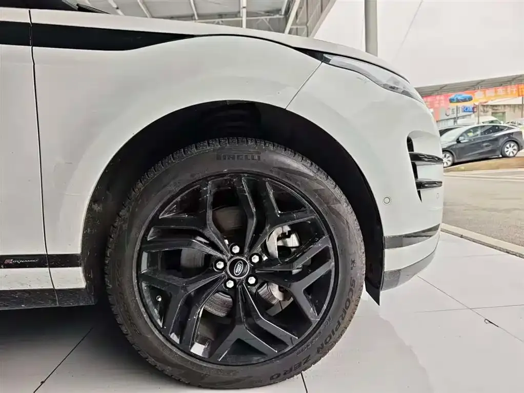 Land Rover Evoque — фото 9