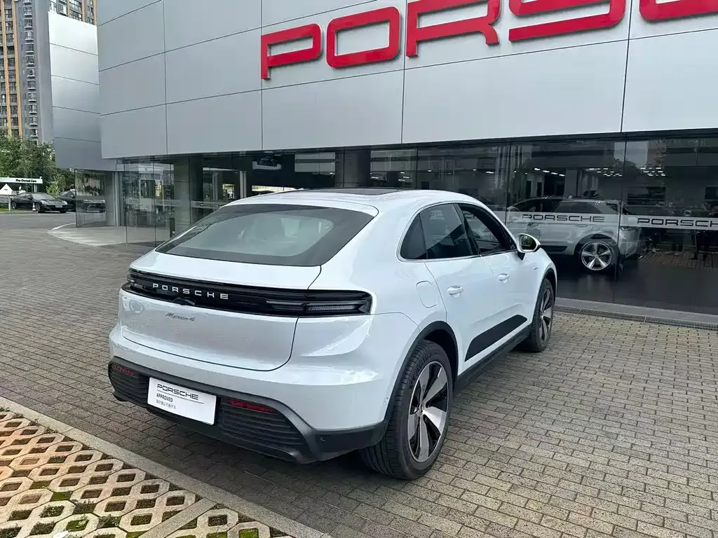 Porsche Macan EV — фото 10