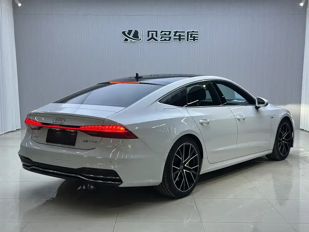 Audi A7 — фото 4