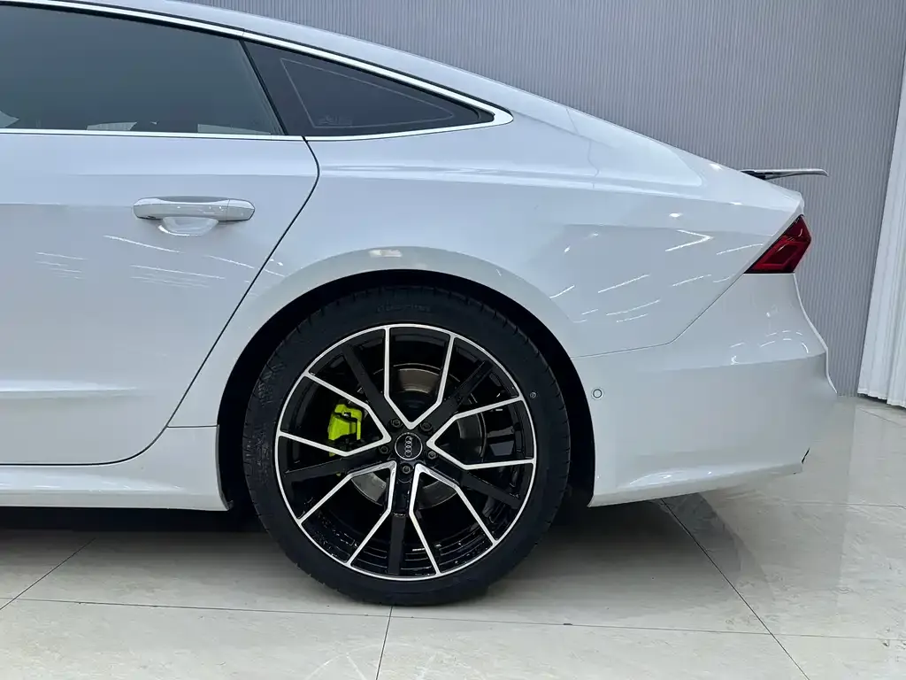 Audi A7 — фото 6