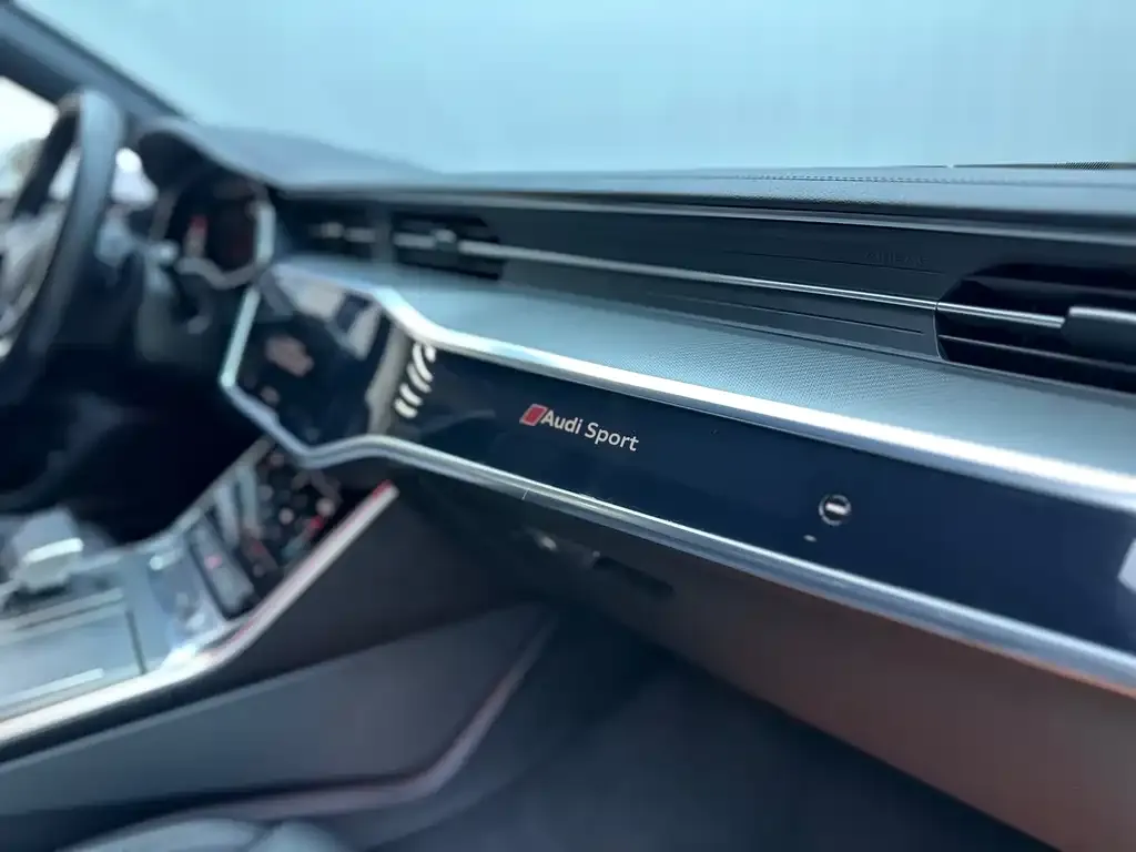 Audi A7 — фото 7