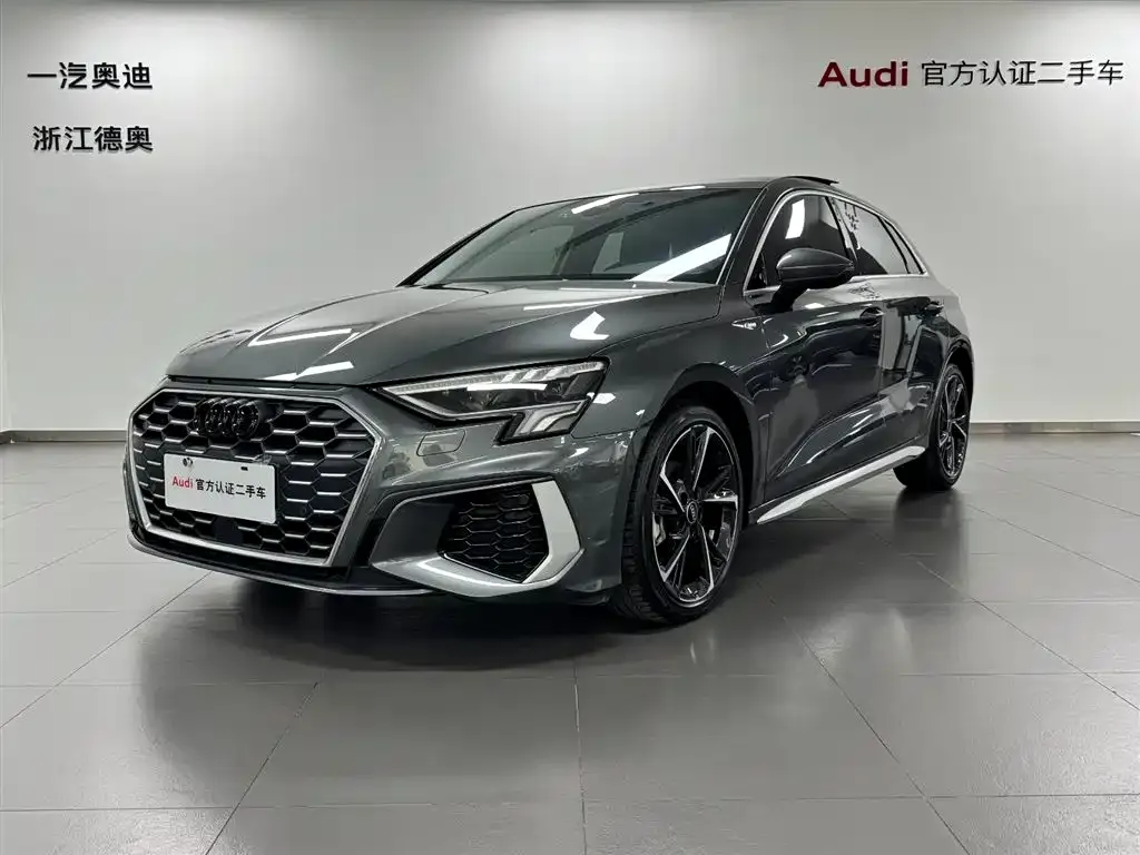 Audi A3 — фото 1