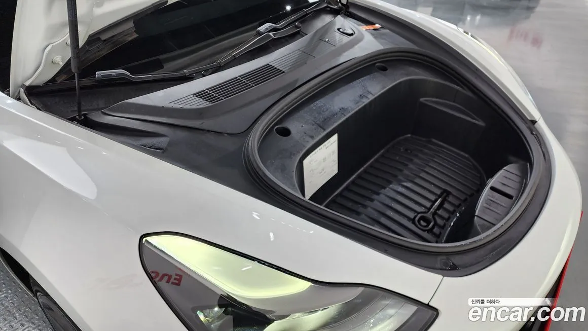 Tesla Model 3 — фото 6