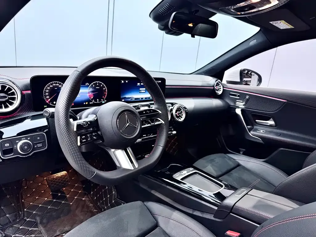 Mercedes-Benz A-Class — фото 8