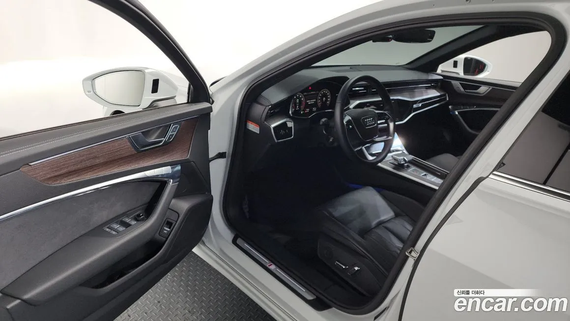Audi A6 — фото 10