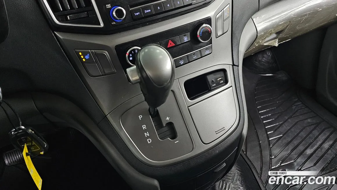Hyundai Starex — фото 9
