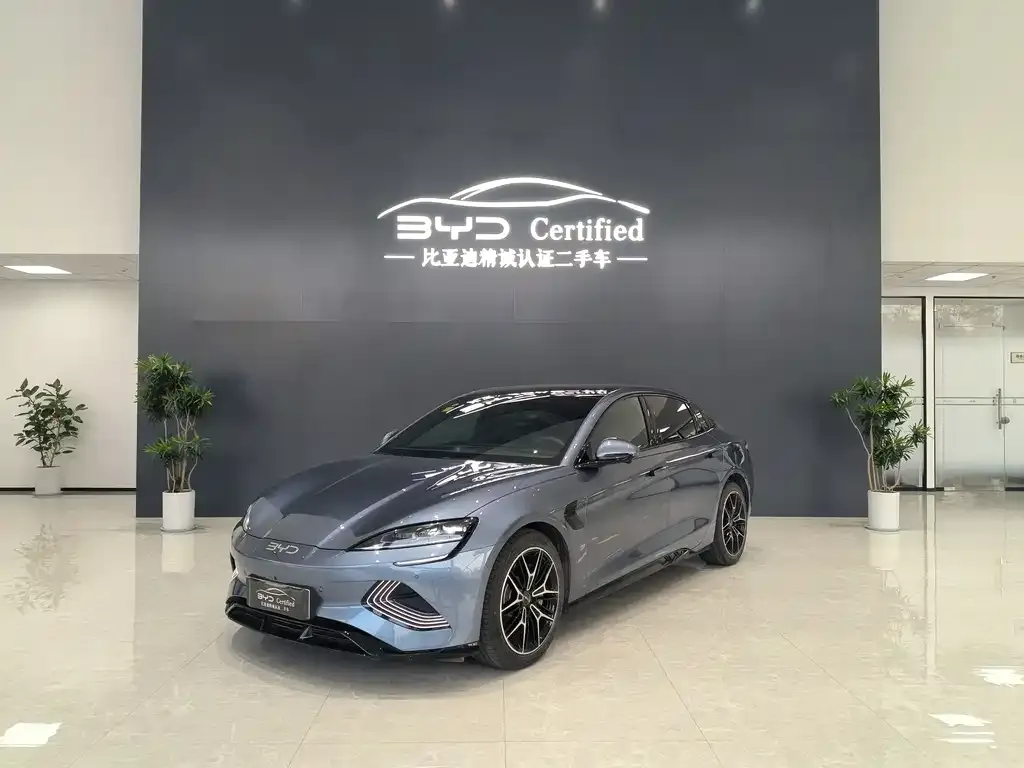 BYD Seal — фото 1
