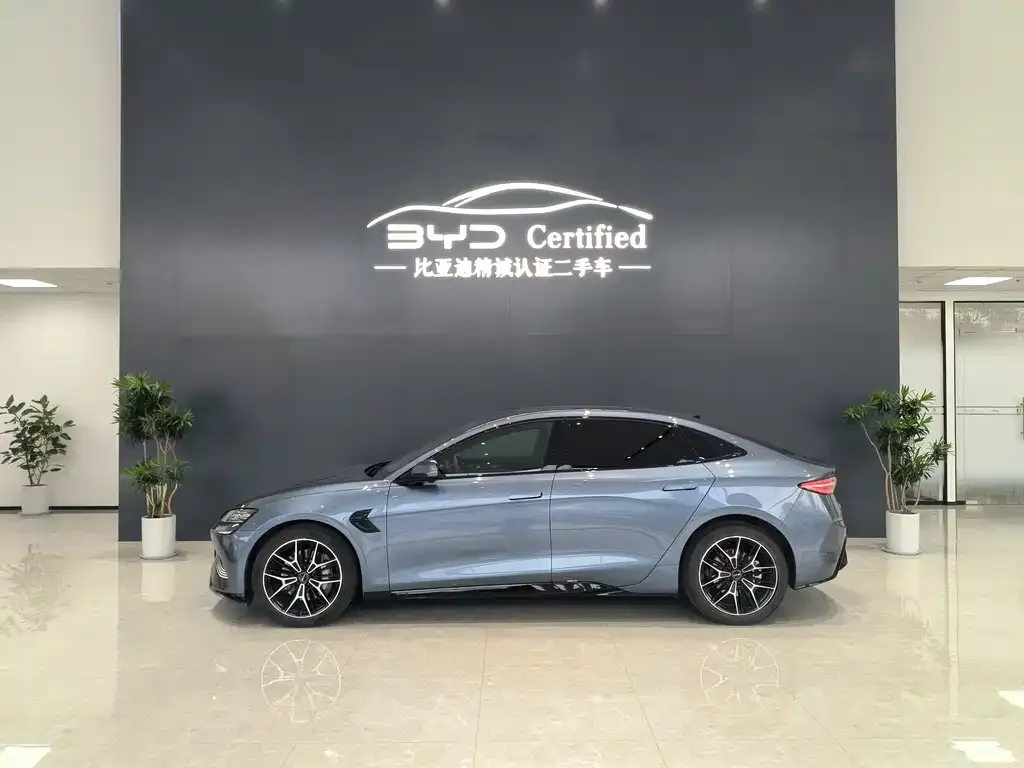 BYD Seal — фото 2
