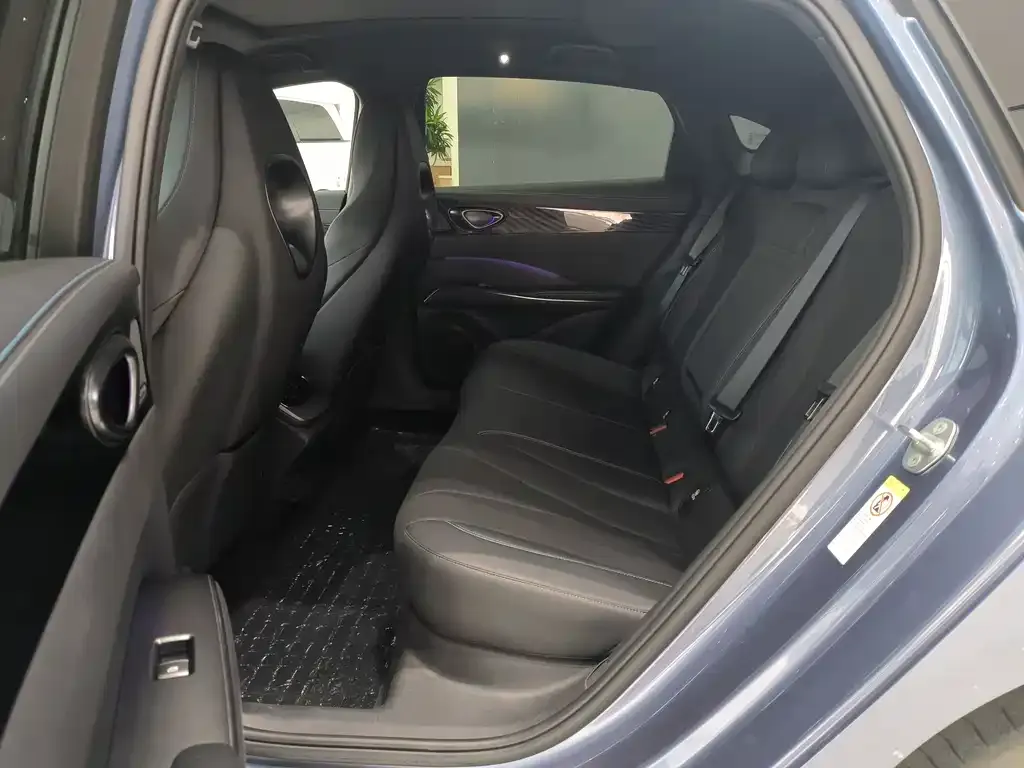 BYD Seal — фото 6