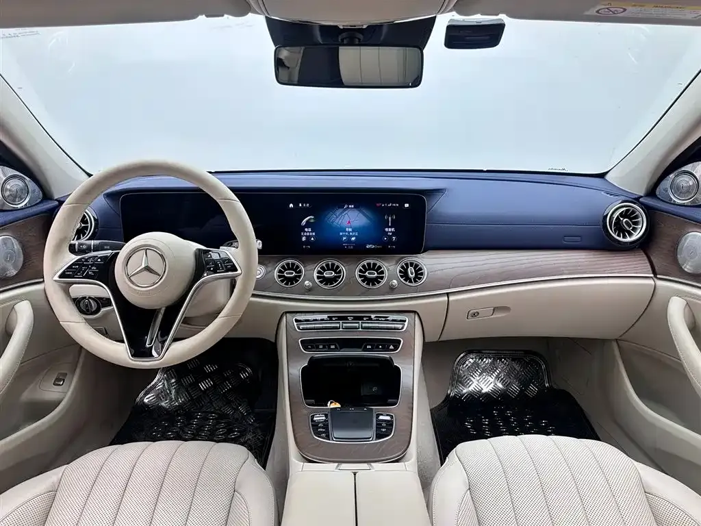 Mercedes-Benz E-Class — фото 10