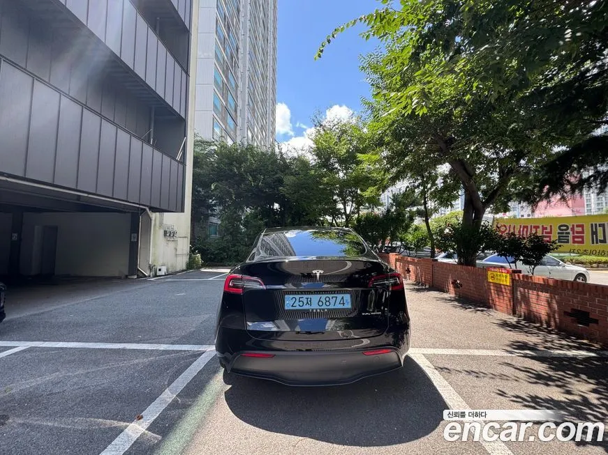 Tesla Model Y — фото 4