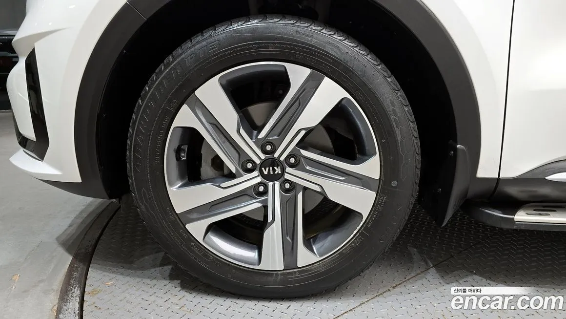 Kia Sorento — фото 5