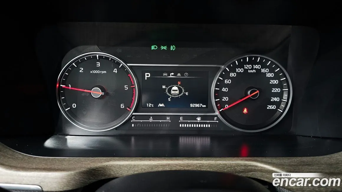 Kia Sorento — фото 8