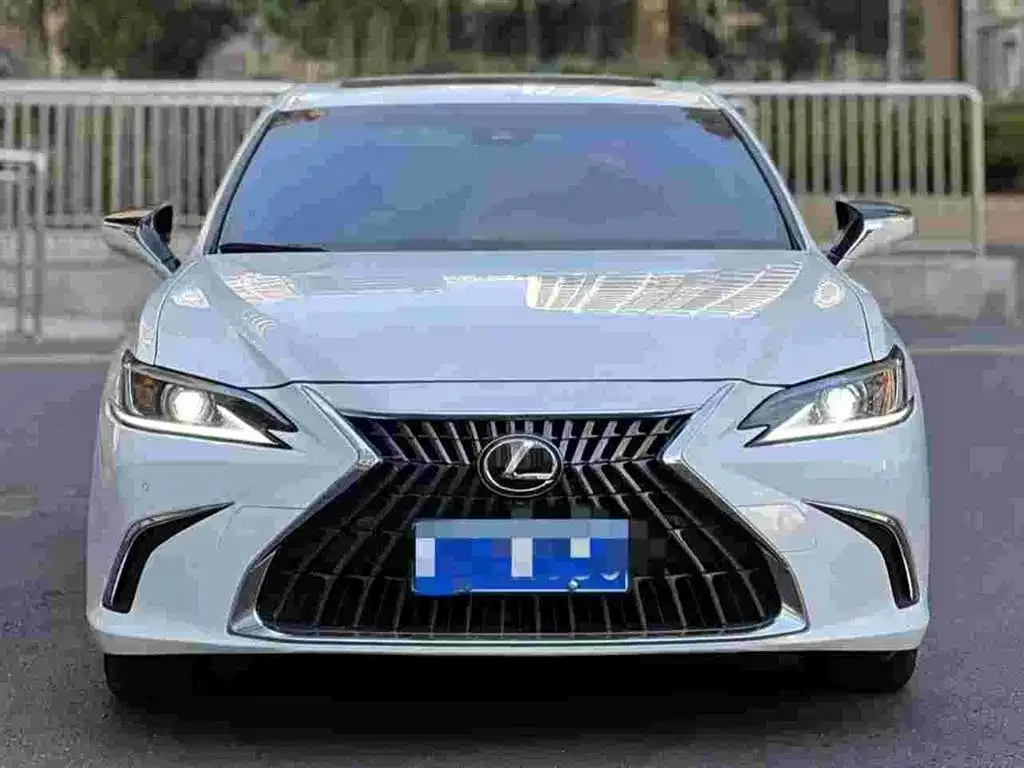 Lexus ES — фото 2