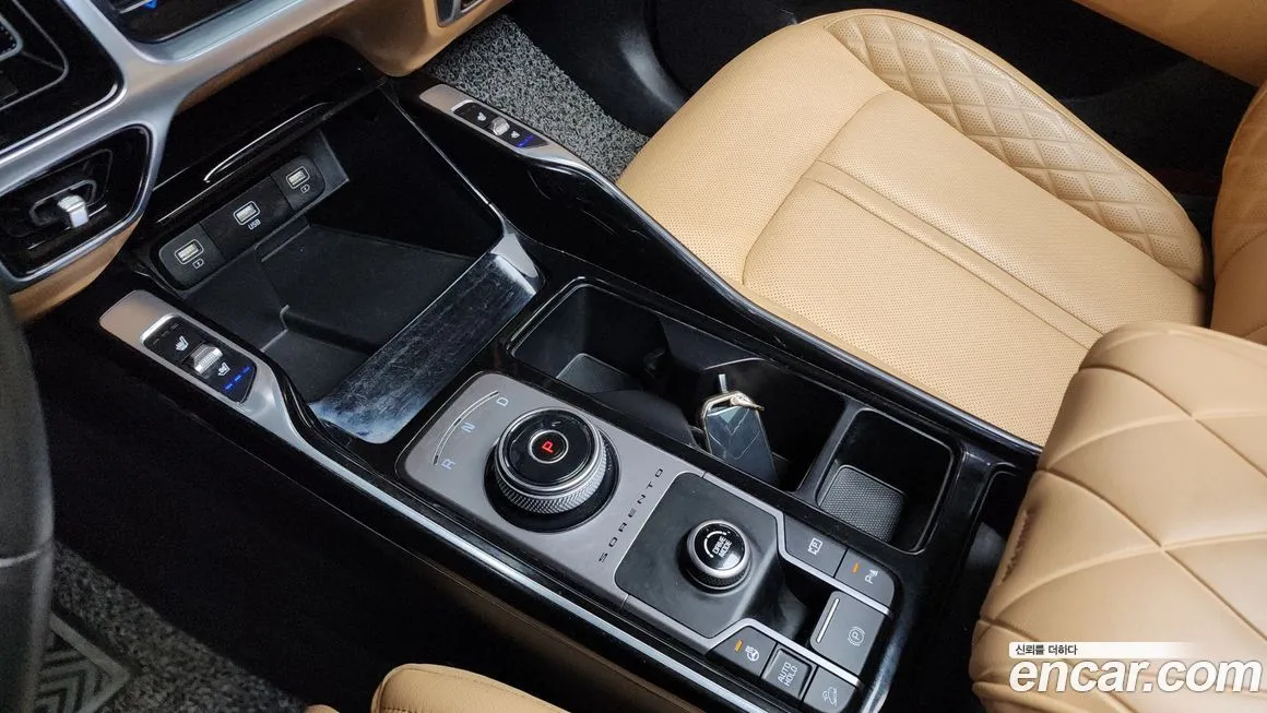Kia Sorento — фото 9