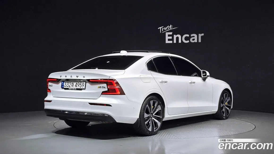 Volvo S60 — фото 2