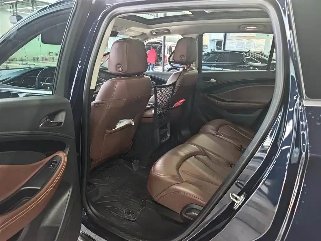 Buick Envision Plus — фото 3