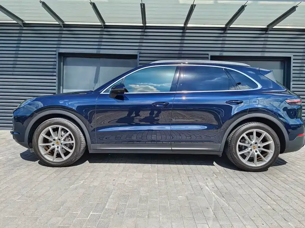 Porsche Cayenne — фото 3