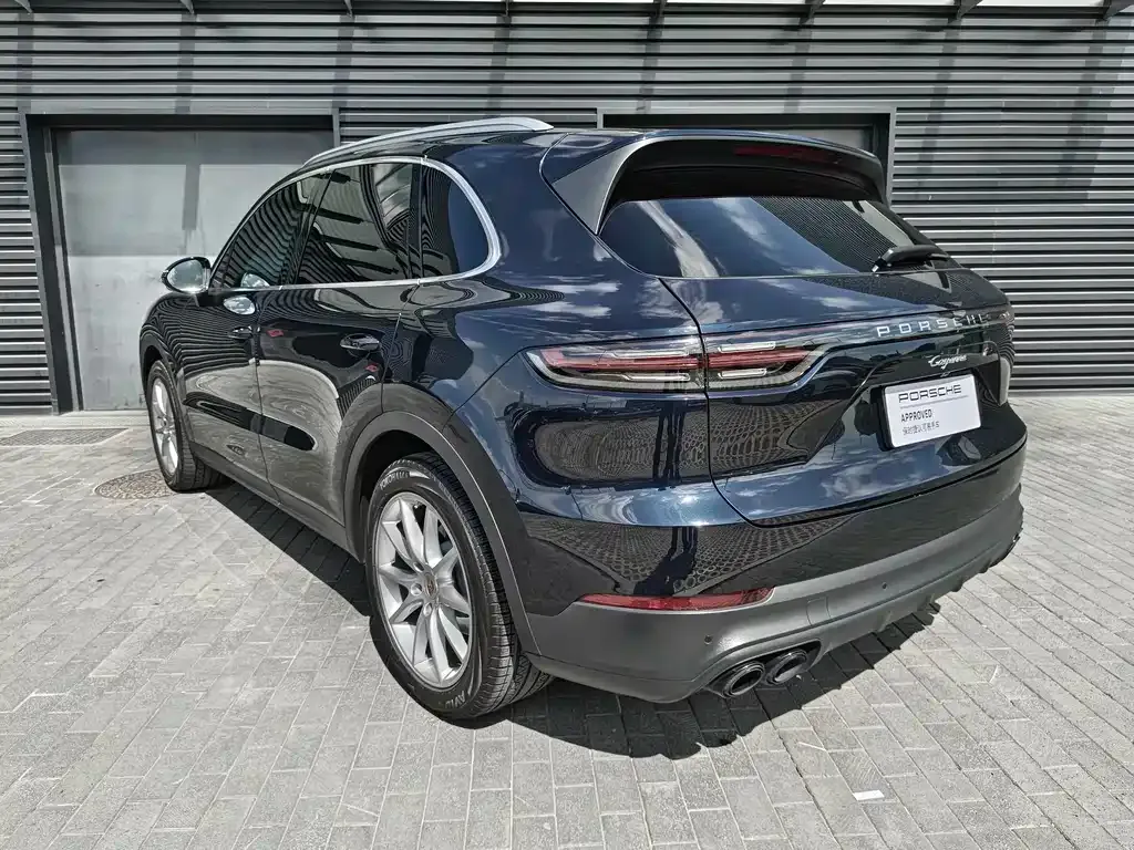 Porsche Cayenne — фото 4