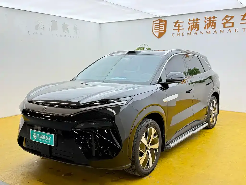BYD Tang L — фото 1