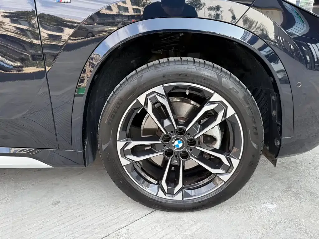 BMW X1 — фото 9