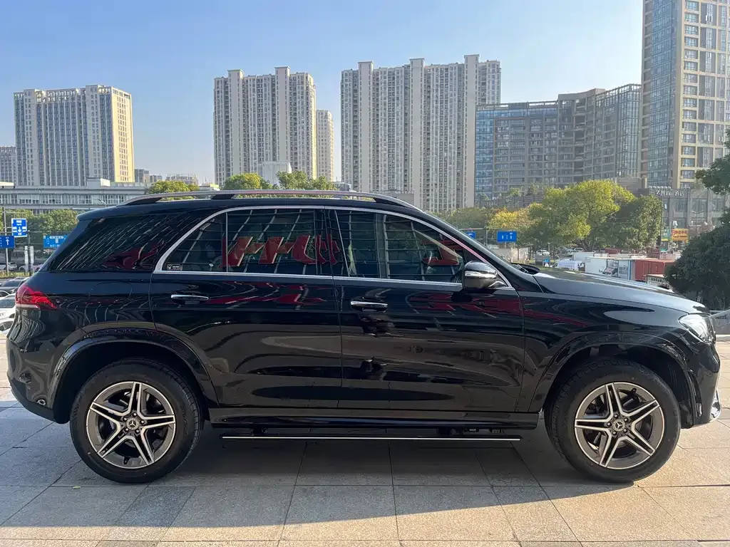 Mercedes-Benz GLE — фото 10