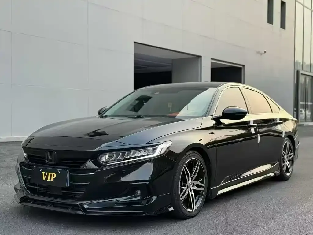 Honda Accord — фото 1