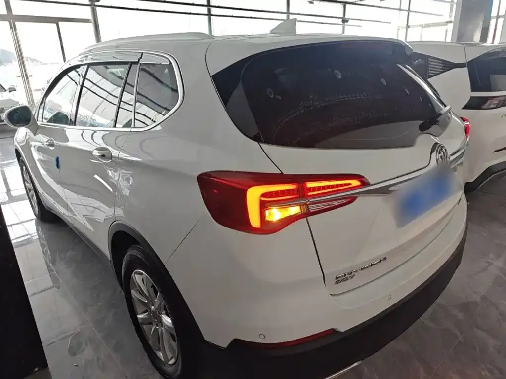 Buick Envision Plus — фото 5