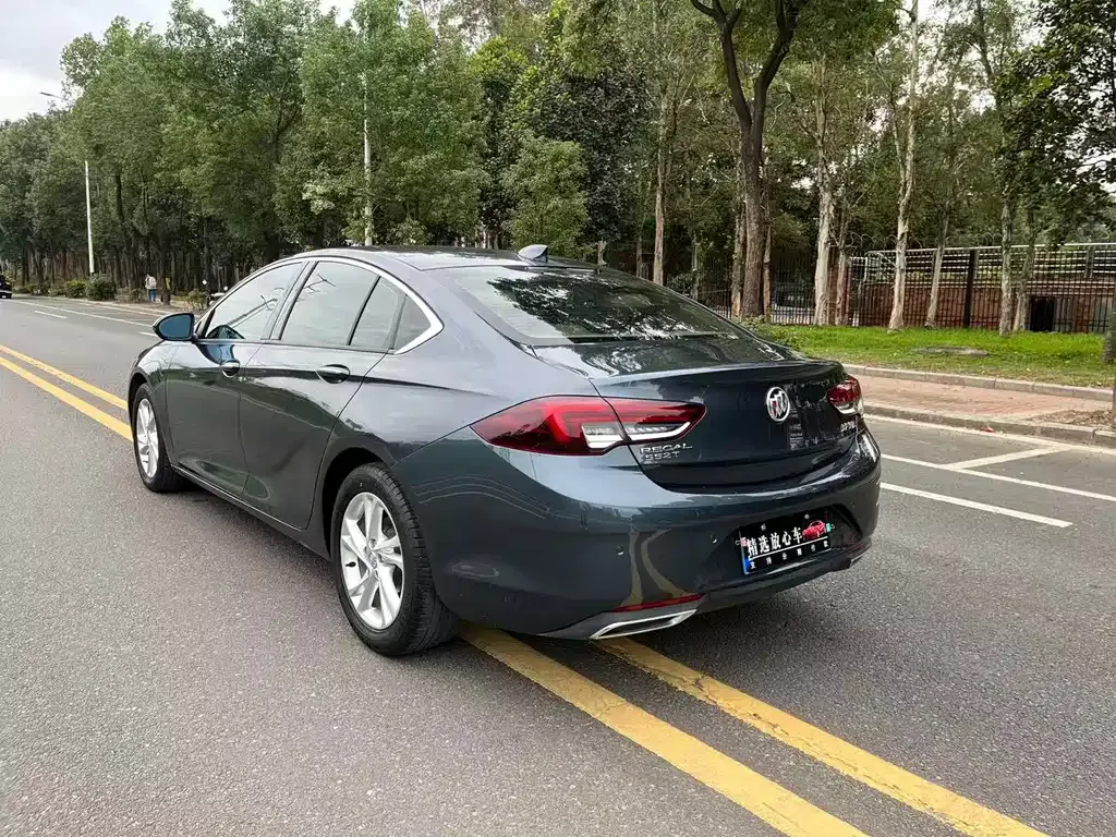 Buick Regal — фото 10