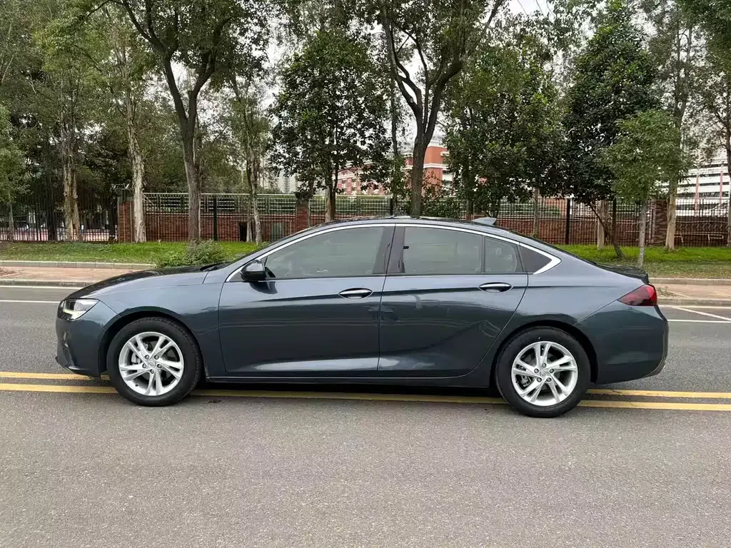 Buick Regal — фото 9