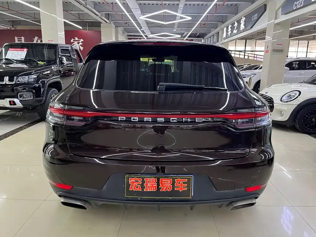 Porsche Macan — фото 6