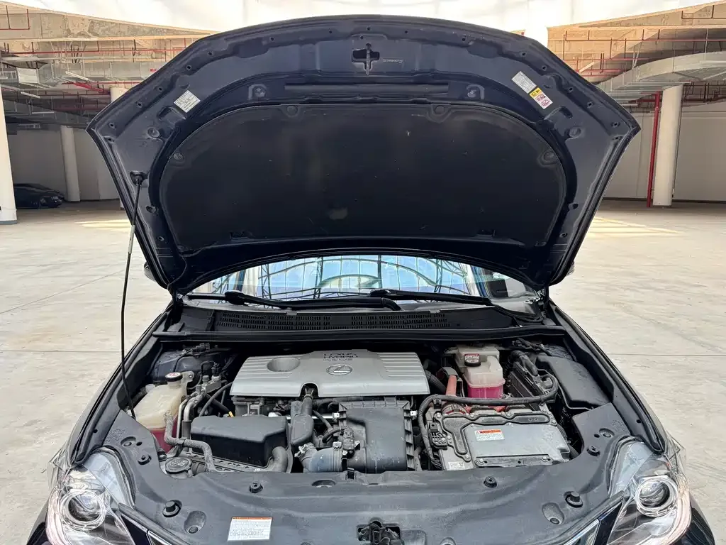 Lexus CT — фото 10