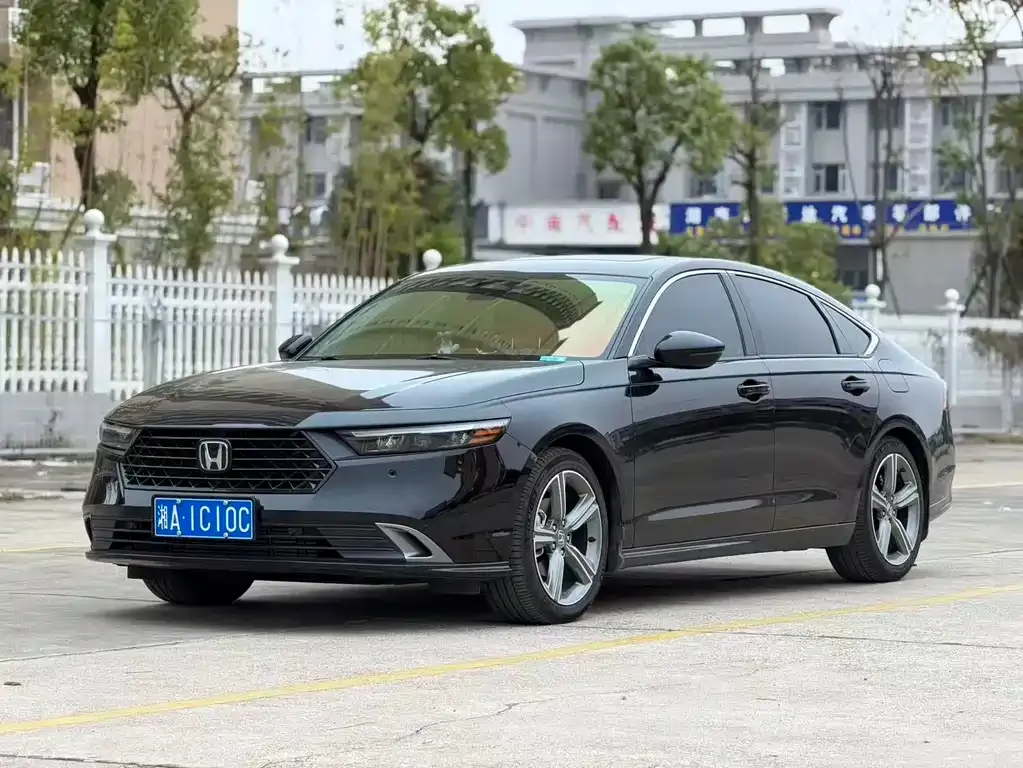 Honda Accord — фото 3